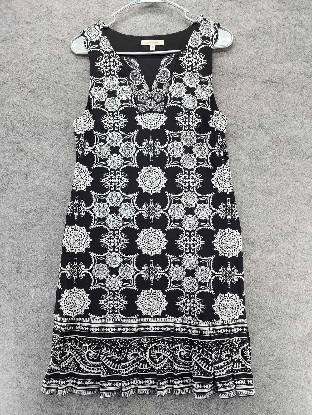 41 Hawthorn Dress Womens Medium Sleeveless Black White V Neck